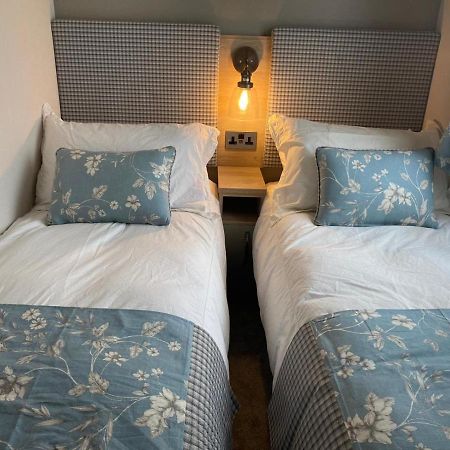 Lake District Prestige Caravan, 3 Bedrooms, Sleeps 8 On Haven Holiday Park Flookburgh Exterior foto
